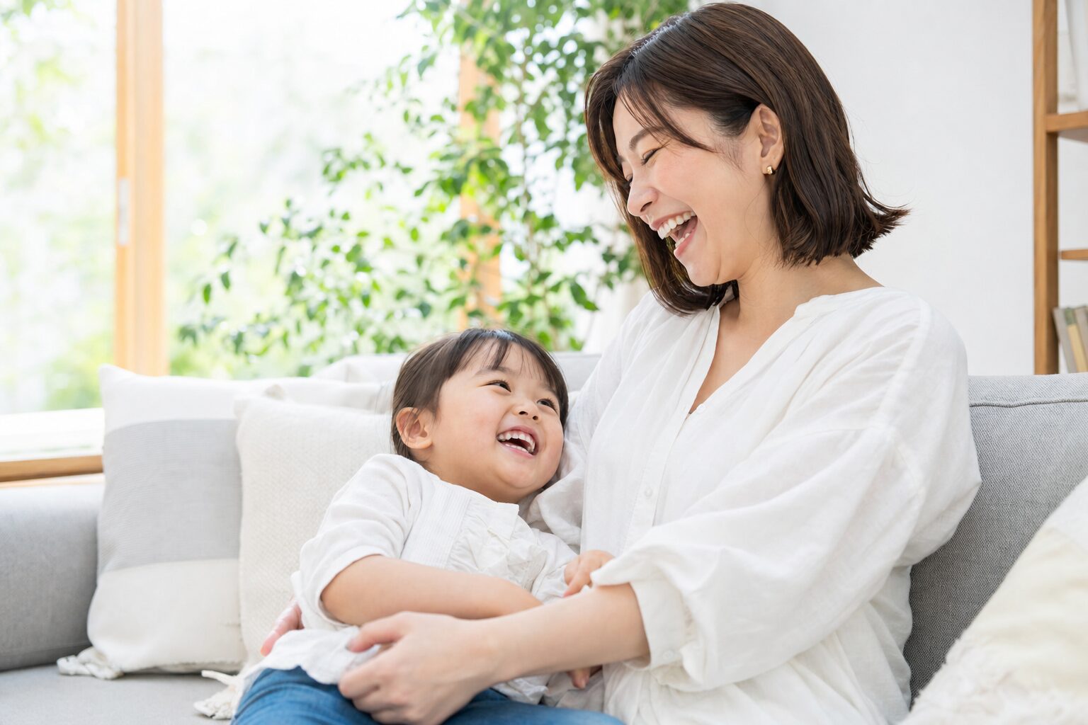 休日に子どもと笑い合う、笑顔を取り戻した看護師ママ